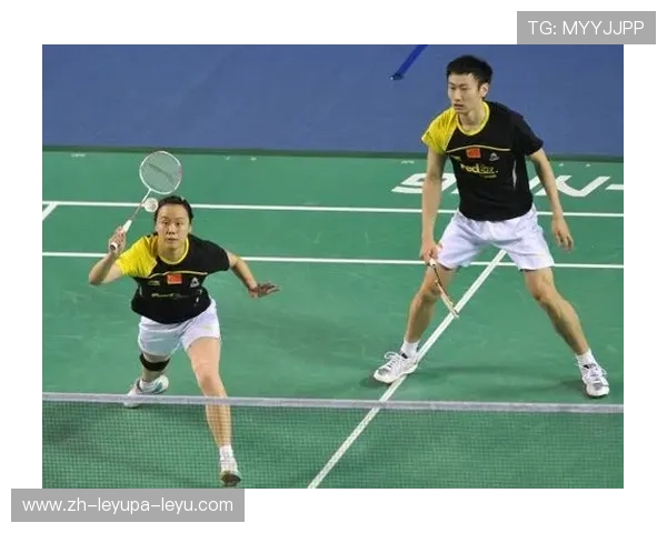 羽毛球扑球的时机